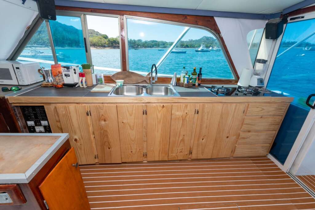 boat lupo blu kitchen