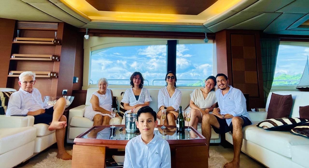 Group lounging on Azimut 105ft yacht Guanacaste